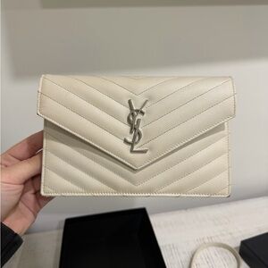 Yves Saint Laurent Blanc wallet on chain